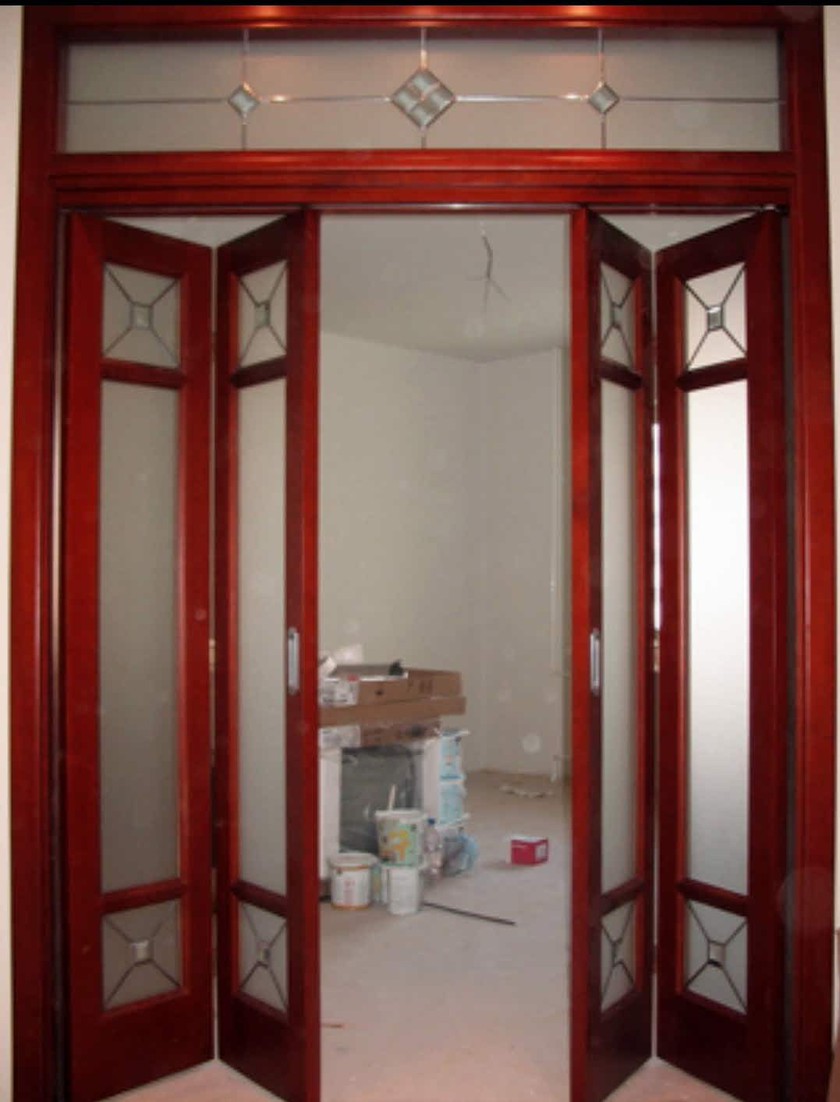 Дверь гармошка с декоративными стеклянными вставками Актобе